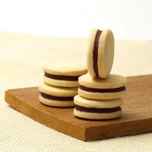 Ube alfajor!