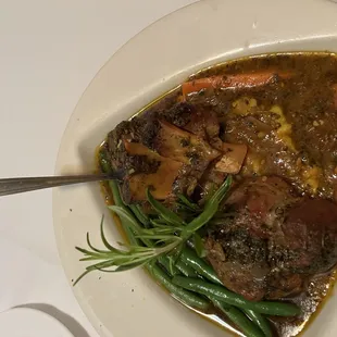 Veal Osso Bucco:  Ahhh-MAZE-ing