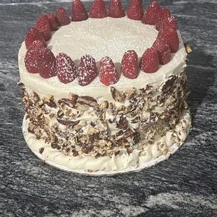 Pecan Raspberry Cake