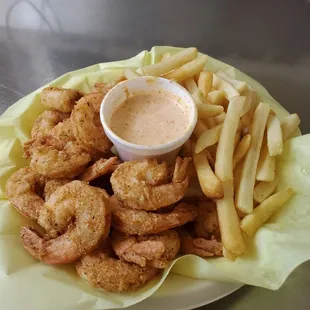 6 or 12 fried shrimp w / fries