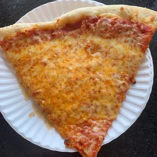 Cheese pizza slice