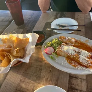 Fluata Appetizer, Chips and Salsa