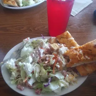 Perfect salad and garlic breadsticks!!!