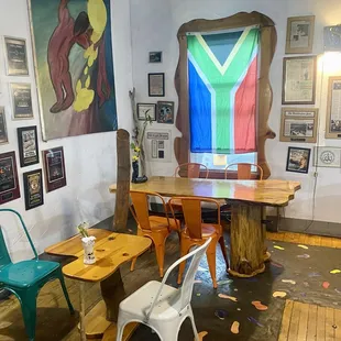 Inside - a lovely South African flag inside (Saturday, 28 Sept. 2024)