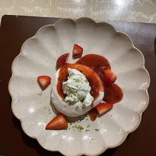 Strawberry Pavlova