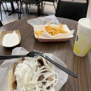 Best gyro I've had since 2020 on O street.