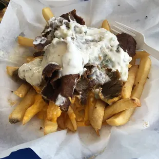 Gyros cheese fries
