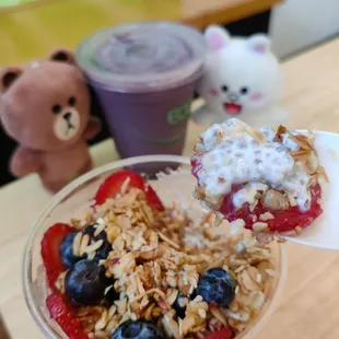 Taro Ube latte and a Chia seed pudding