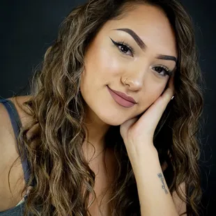 Black Backdrop Color For in Studio Session