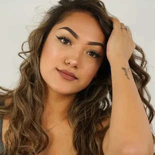 White Backdrop Color For in Studio Session