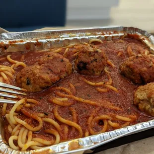 Spaghetti with meatballs