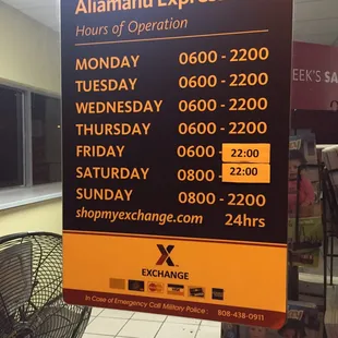 The new hours of the shoppette