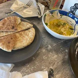 Hummus with pita
