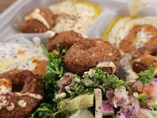 Gyro Place
