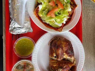 Cluck N Pollo