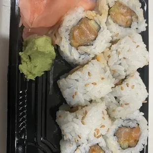 Spicy Salmon Roll