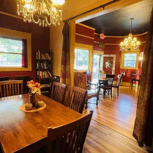 Inside seating. Vintage chairs, a separate "meeting room", and lots of little crannies to hang out.