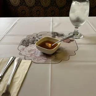 Clean table