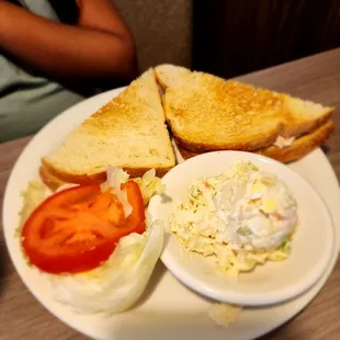 Tuna sandwich