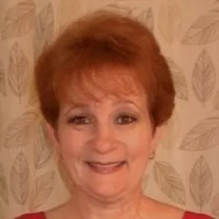 Chelie M.
