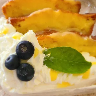 Lemon with custard glaze