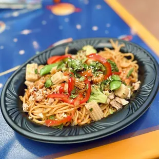 Chicken Sesame-Ginger Vegetable Noodles