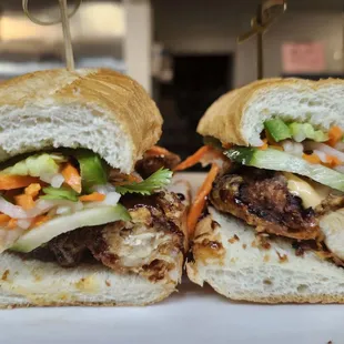 Ali'i Bar and Grill