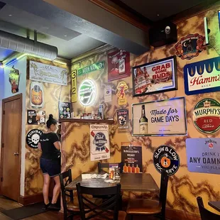 ramen and noodles, interior