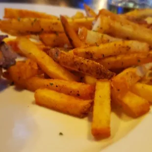 The skin on cooked to order seasoned frys