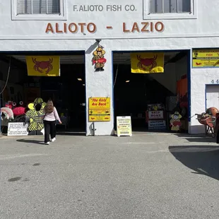 Dungeness Crab and Seafood To Go