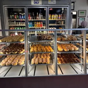 donuts, interior