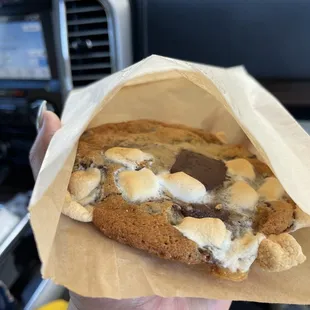 S&apos;mores cookie