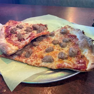Sausage pizza