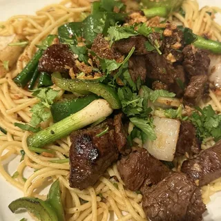Garlic Noodles with Filet Mignon