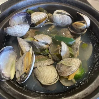 Clams with Lime and Lemon Grass