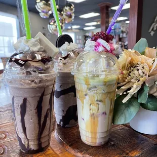 Kit Kat-Oreo-matcha dragon fruit