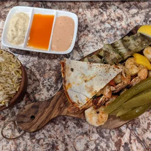 Grilled platter with fish, fish kafta and shrimp