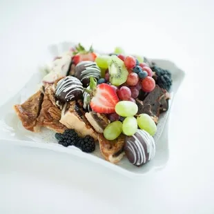 Fruit &amp; Dessert Tray