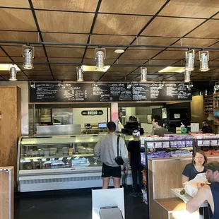 sushi and sashimi, interior