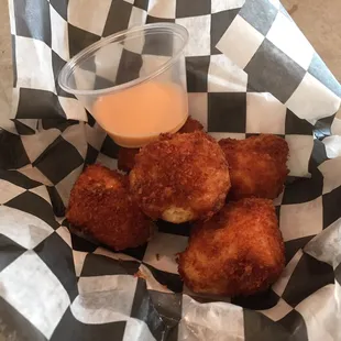 Mac &amp; Cheese Balls