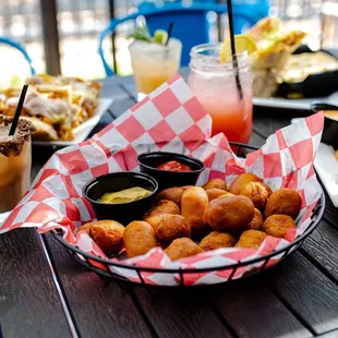 donuts, dough desserts, food