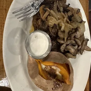 Ribeye (14 oz) w/ a baked potato