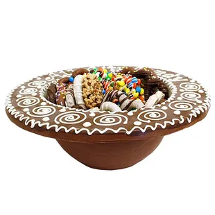 Get a load of these handmade gourmet chocolate bowls filled with chocolate covered pretzels and Oreos!