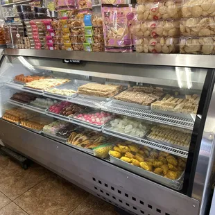 interior, dessert