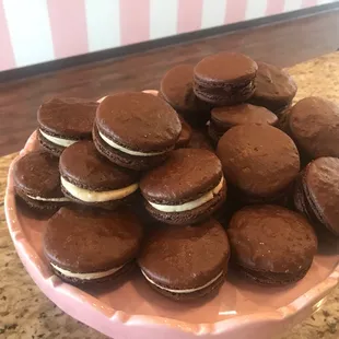 Peanut Butter Chocolate/Double Chocolate Macarons