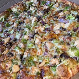 Halal Pesto Chicken Pizza