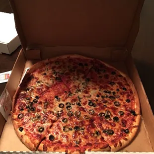 Large 14&quot; -Cheese and Black Olives