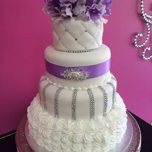 Fondant detailed wedding cake