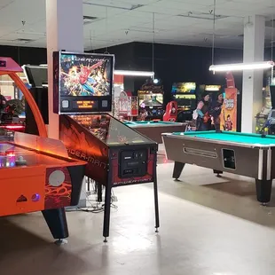 All Out Zone Santa Fe Place Mall location traditional arcade area.