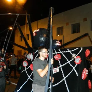 Giant spider